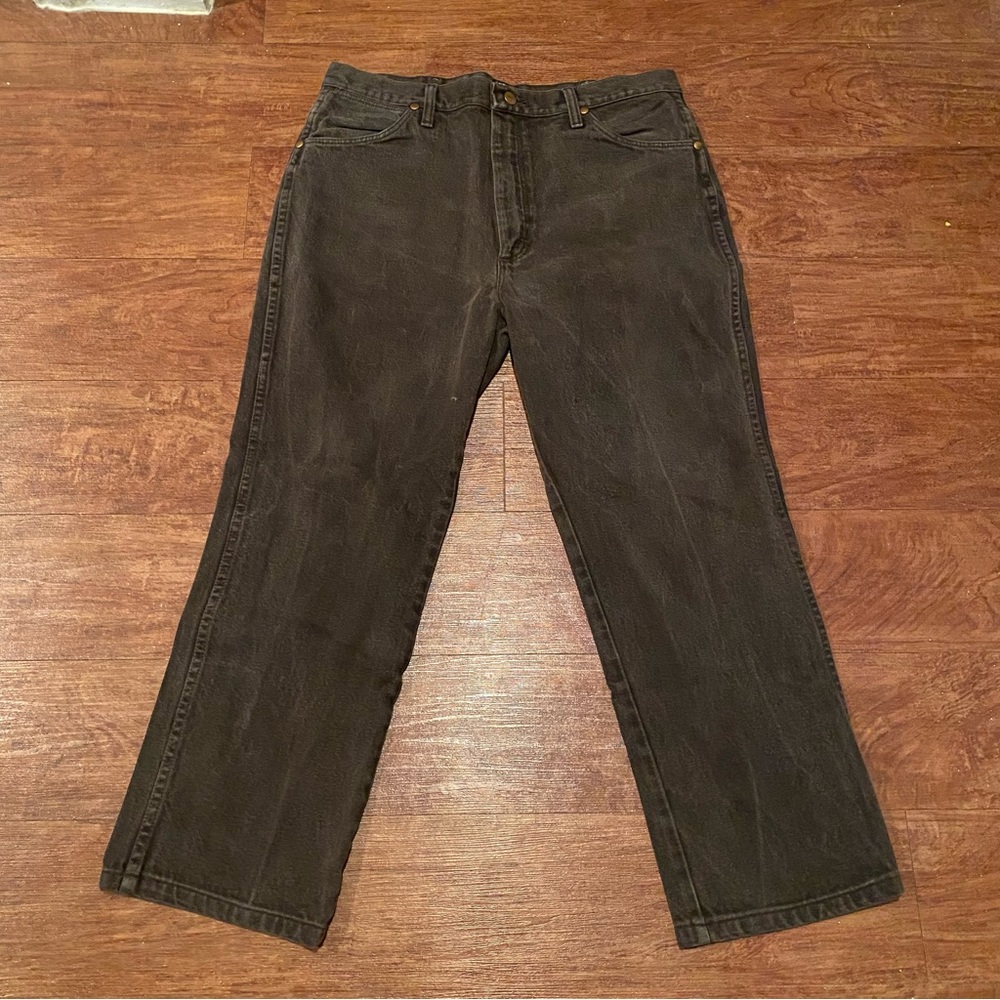 Brown Wrangler Denim (36x30)